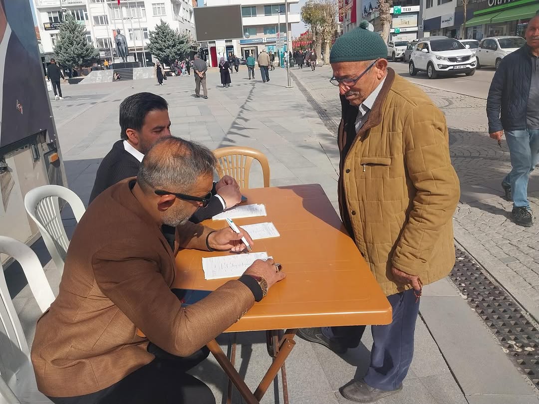 AK Parti Aksaray'da Yeni Üye Kayıtlarına Başladı