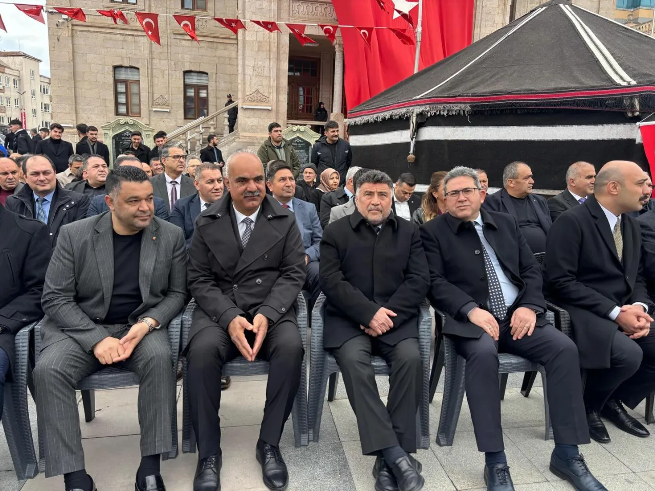 Aksaray'da Nevruz Coşkusu: Protokol Birlikte Kutlama Yaptı
