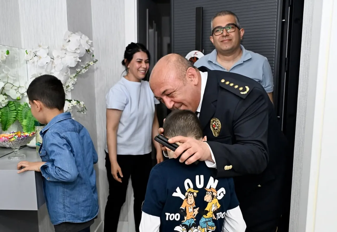 Aksaray Emniyet Müdürü'nden 23 Nisan'da Anlamlı Aile Ziyareti