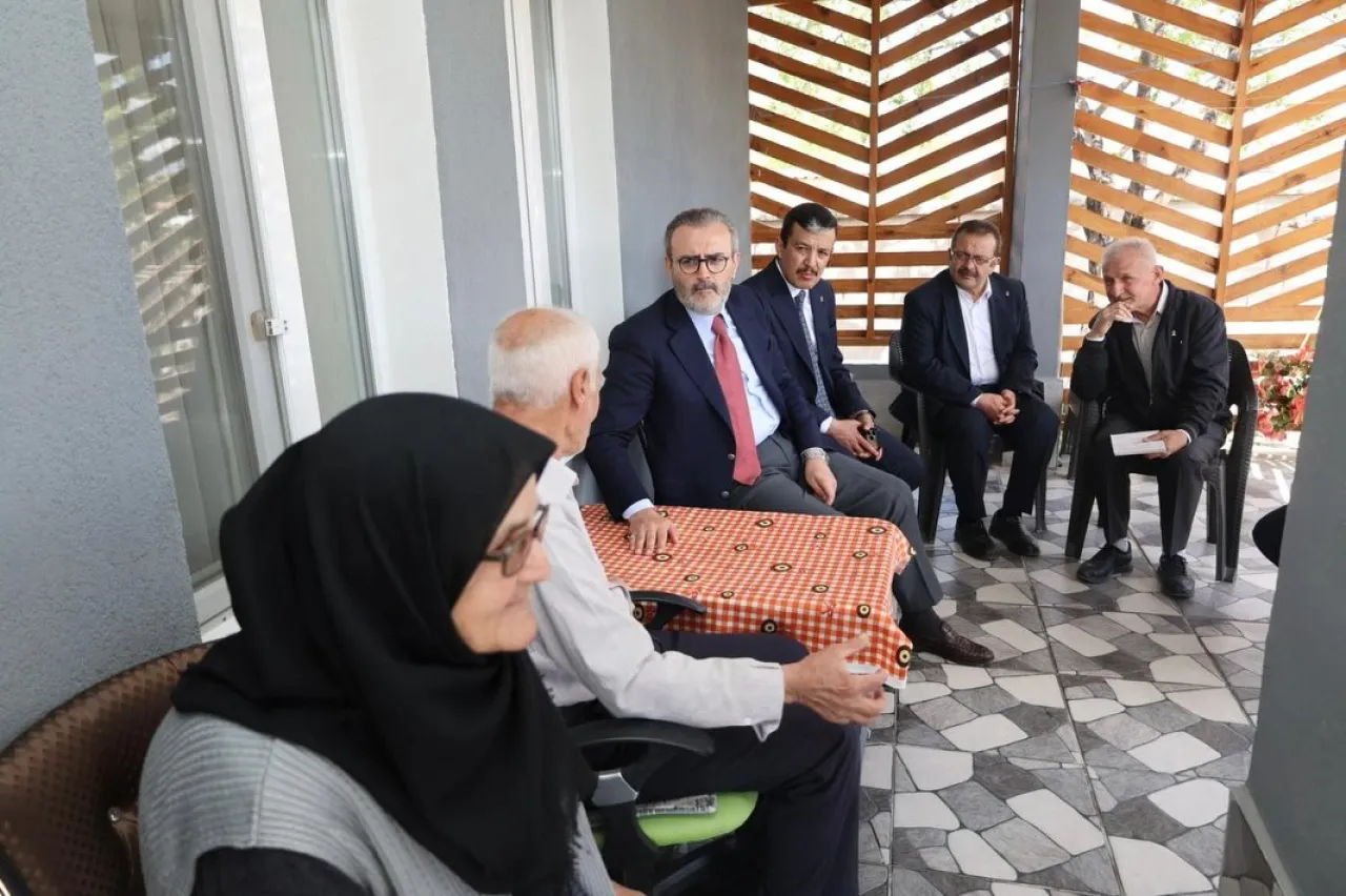 AK Parti Aksaray İl Teşkilatı'ndan Kıbrıs Gazisi'ne Anlamlı Ziyaret