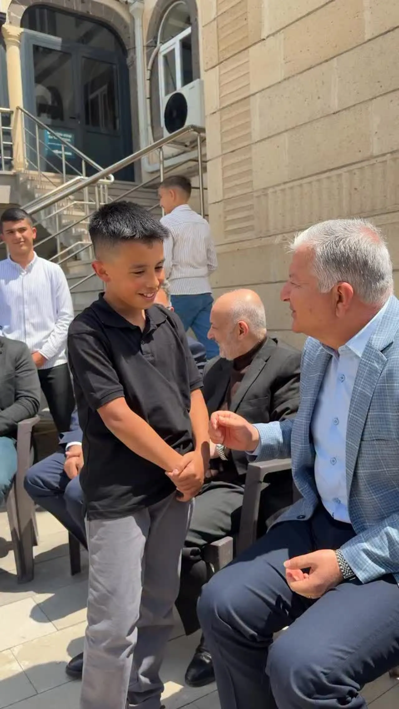 Aksaray Valisi Duru, Köy Camii'nde Bayramlaşma ve Halkla Sohbet Etti