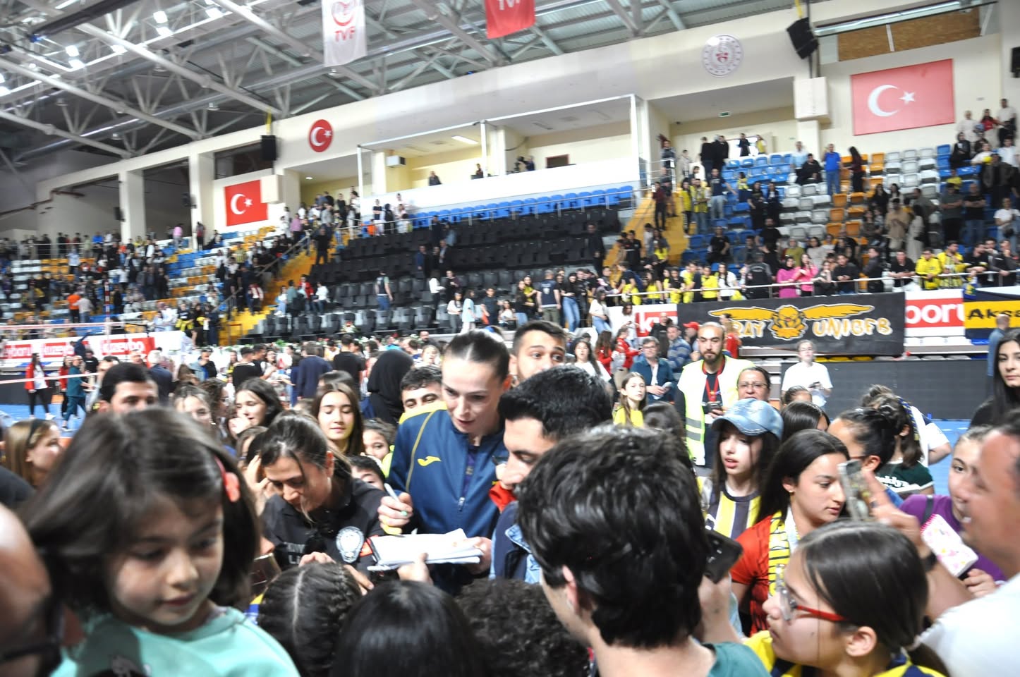 Kuzeyboru, Lider Fenerbahçe Opet'e Evinde Mağlup Oldu