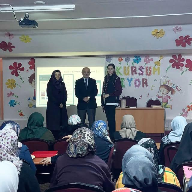 Aksaray'da Kuran Kurslarında Bağımlılıkla Mücadele Seminerleri Düzenlendi