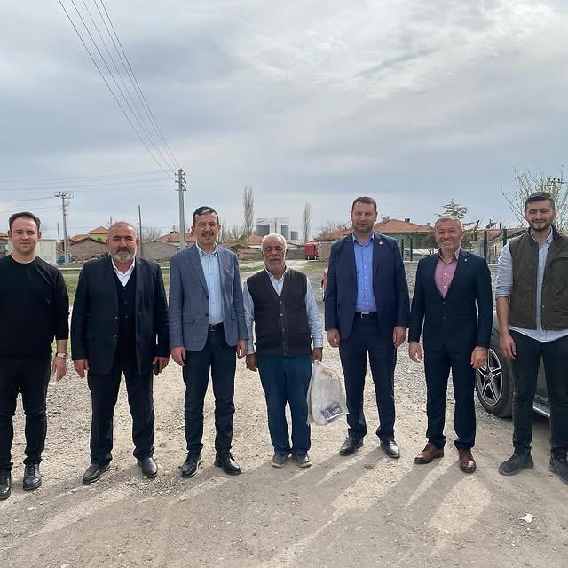 AK Parti İl Başkanı Aktürk, Sanayi Mahallesi'nde İftar Öncesi Ziyaretler Gerçekleştirdi