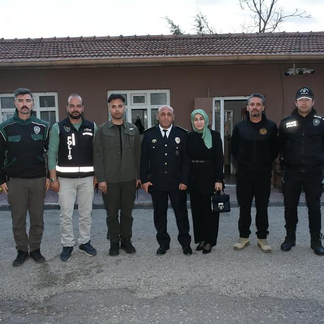 Aksaray'da Bayram Ziyaretleri: İl Emniyet Müdürü Demir Polis Merkezlerini Gezdi