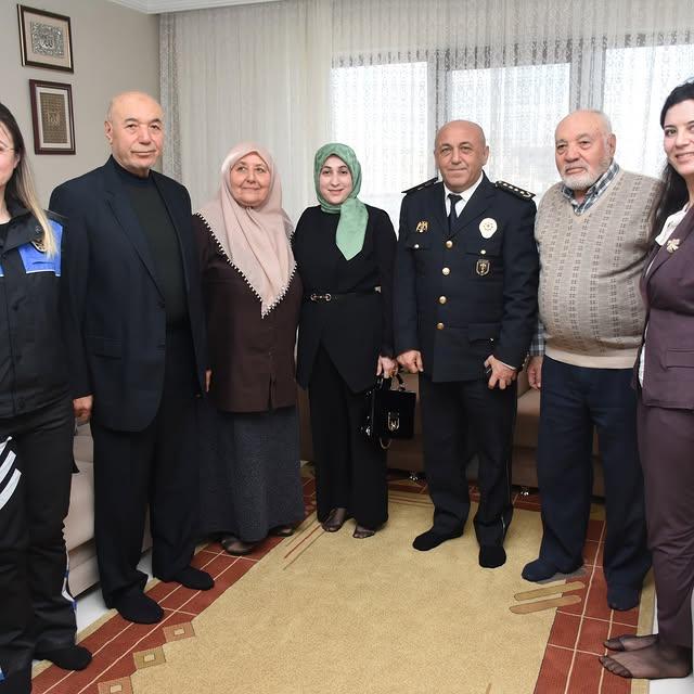 Aksaray'da Şehit Ailelerine Bayram Ziyareti