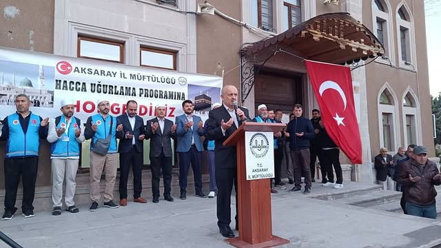 Aksaray'dan Hac Yolculuğu: Dualarla Hacılar Kutsal Topraklara Uğurlandı