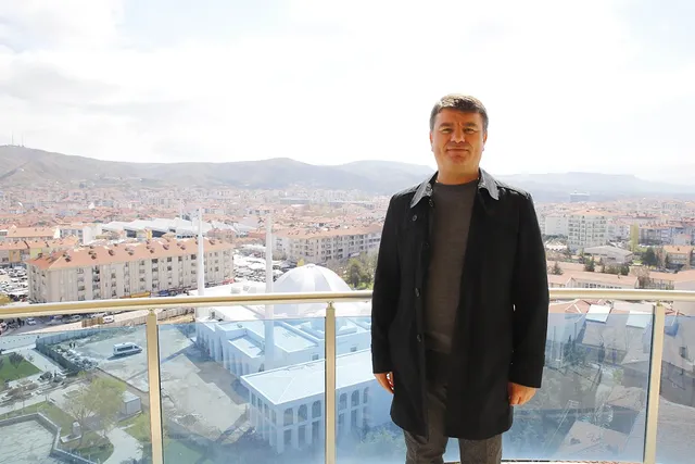Aksaray Belediye Başkanı Evren Dinçer'den Vatandaşlarına Cuma Mesajı