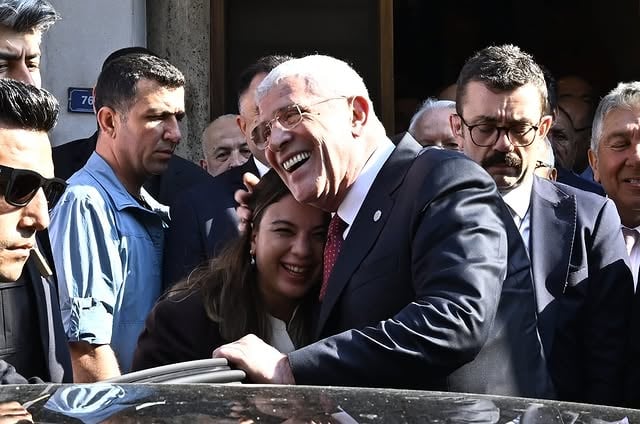 İYİ Parti Lideri Adana'da Çiftçi ve Parti Mensuplarıyla Buluştu