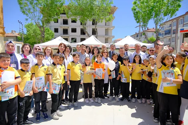 Aksaray'da Öğrencilere Sağlık Okuryazarlığı Eğitimi Verildi