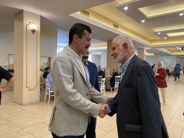 Aksaray'da AK Parti İl Başkanı Aktürk'ten Düğün Ziyareti
