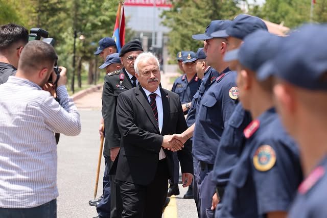Aksaray Valisi Kumbuzoğlu, İl Jandarma Komutanlığını Ziyaret Etti