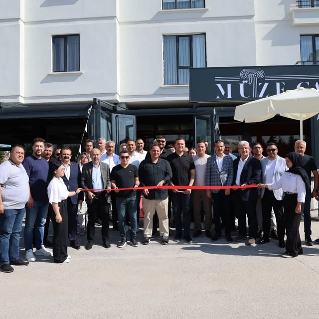 Aksaray Ticaret ve Sanayi Odası Başkanı Koçaş, Yeni MÜZE CAFE Açılışına Katıldı