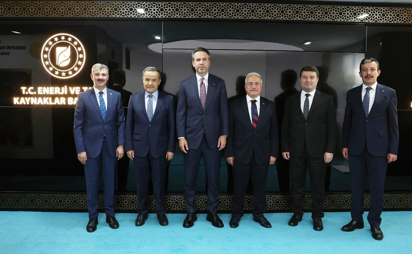 Aksaray Belediye Başkanı Dinçer, Bakan Bayraktar'ı Ziyaret Etti
