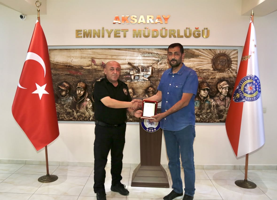 Aksaray Emniyet Müdürlüğü'nden Emekli Polis Memuru Akıldız'a Veda