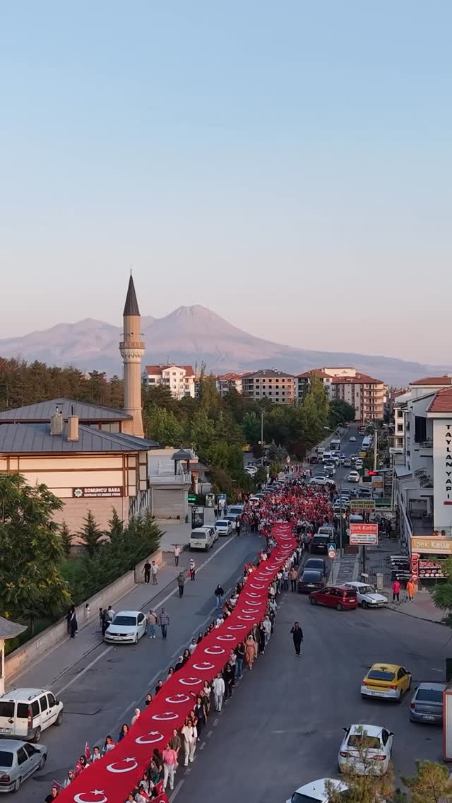 Aksaray Valisi Mehmet Ali Kumbuzoğlu'ndan Türkiye'ye Mesaj