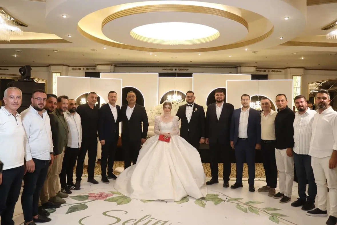 Aksaray İyi Parti Başkanı Belgemen ve Merkez İlçe Başkanı Yılmaz, Selin ve Görkem Çiftinin Nikah Törenine Katıldı