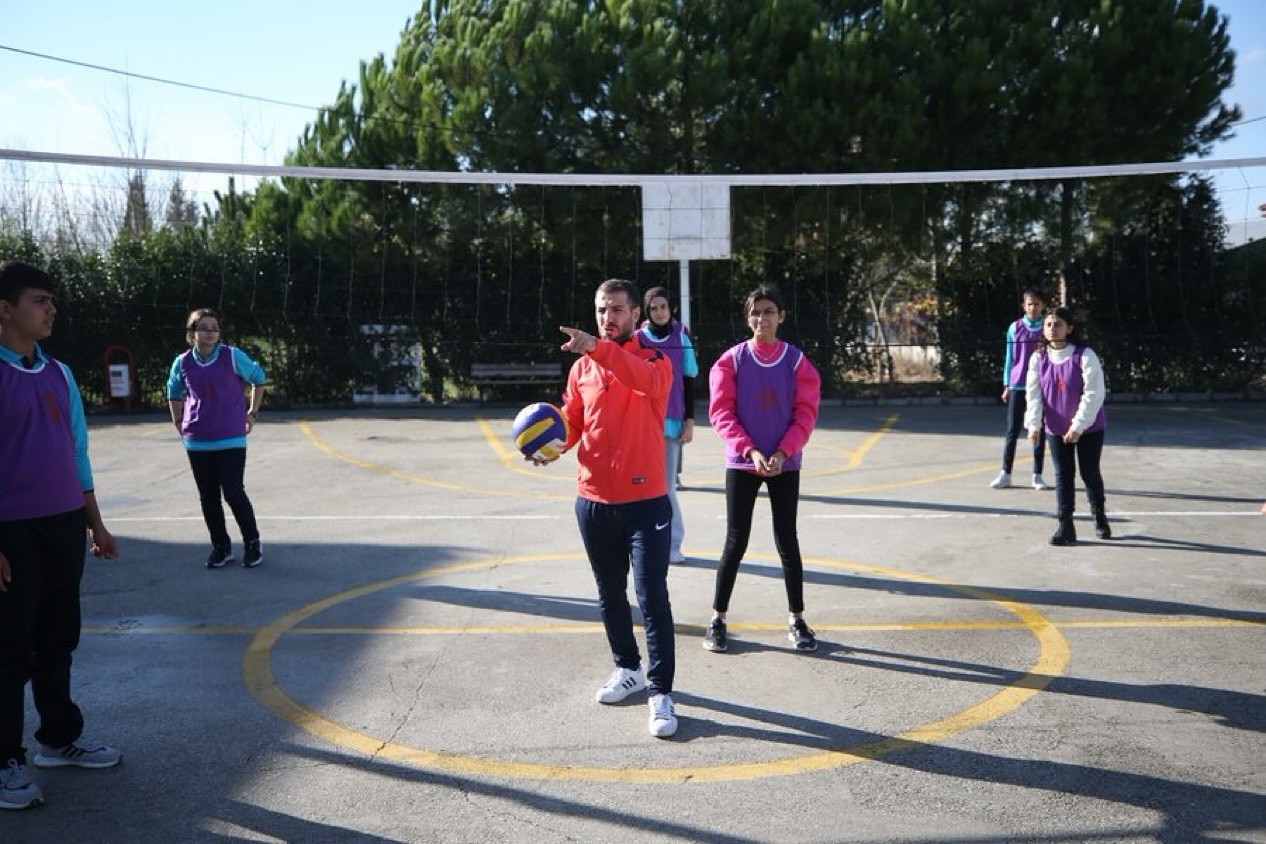 Millî Sporculardan Sözleşmeli Öğretmen Ataması Aksaray'da Başladı