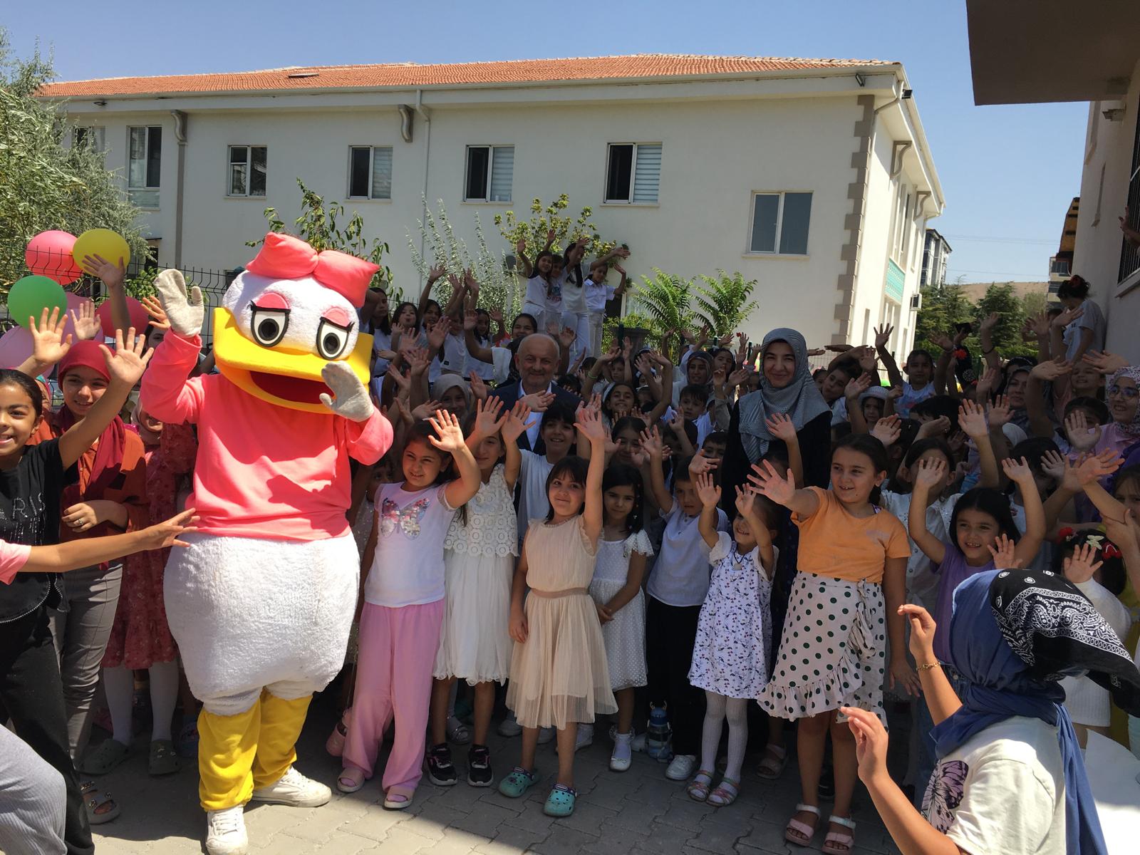 Aksaray'da Yaz Kur'an Kursu Kapanış Programı: Geleceğin Teminatı Çocuklar