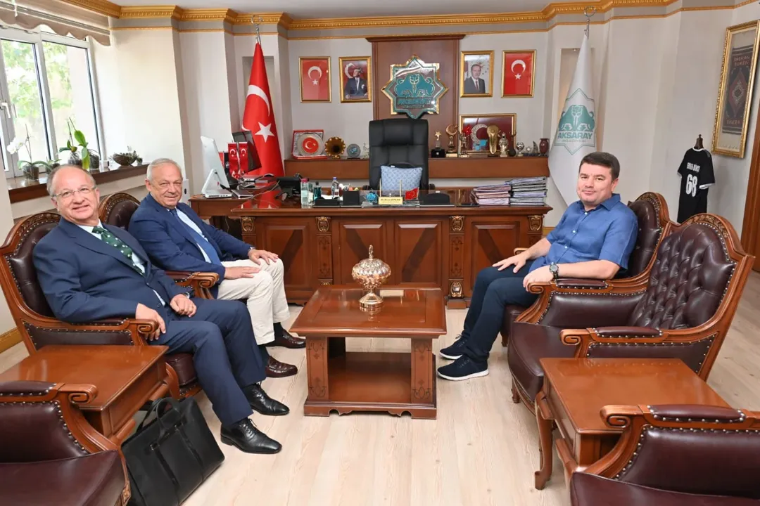 SÜTAŞ, Aksaray'a Katkılarını Sürdürüyor: Belediye Başkanı Dinçer'den Ziyaret