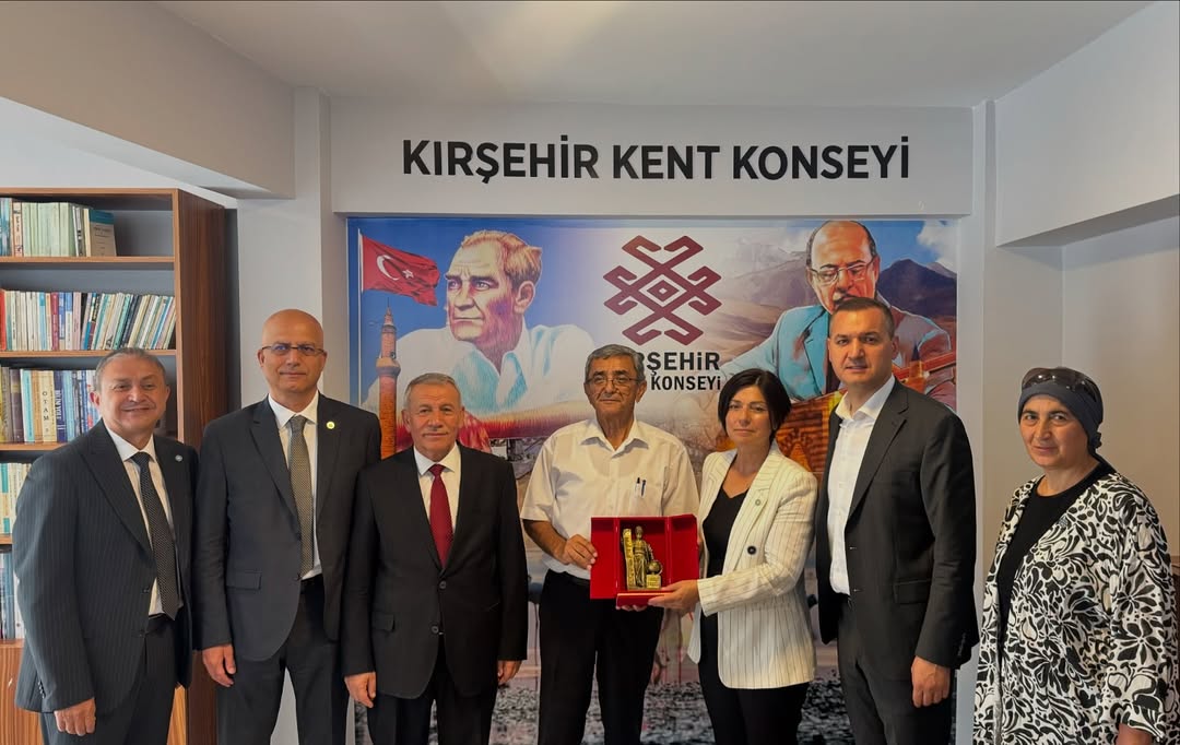 İYİ Parti Heyeti Kırşehir Kent Konseyi'ni Ziyaret Etti