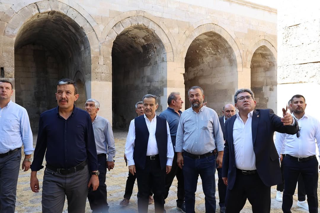 Aksaray AK Parti İl Başkanı Aktürk, Ağzıkarahan Köyünü Ziyaret Etti