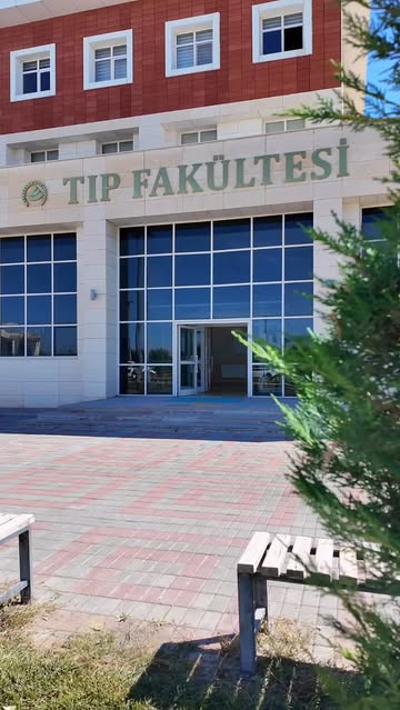Aksaray Üniversitesi Tıp Fakültesi İlk Derslerle Eğitim Hayatına Başladı