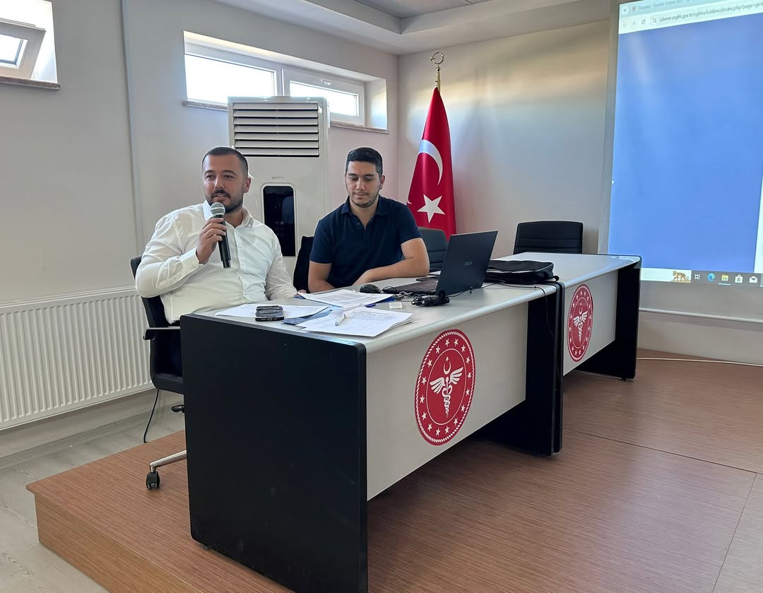Aksaray'da Aile Hekimlerine Deri Hastalıkları Eğitimi Verildi