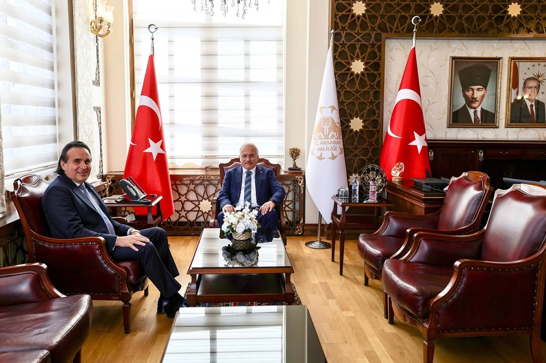 Aksaray Valisi Kumbuzoğlu, Ardeşen Vakfı Kurucu Üyesini Kabul Etti