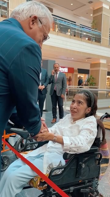 Aksaray'da Genç Sanatçı Şifanur'un Takı Sergisi Vali Kumbuzoğlu Tarafından Açıldı