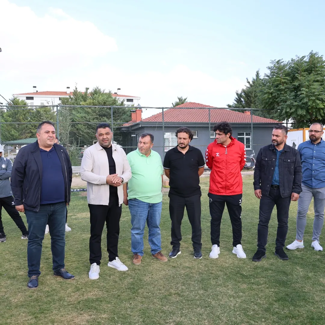 Aksaray Ticaret ve Sanayi Odası Yönetimi, 68 Aksarayspor'u Ziyaret Etti