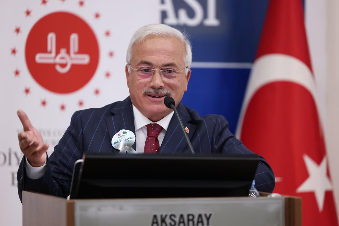 Aksaray Valisi Kumbuzoğlu, Camiler ve Din Görevlileri Haftası Programında Din Görevlilerini Tebrik Etti