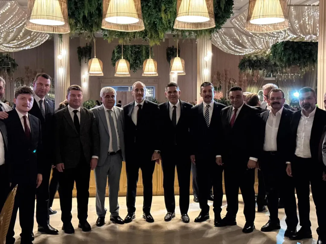 Aksaray'da Siyaset ve Aile Buluşması: Ahmet Aşçı ve İrem'in Düğün Töreni