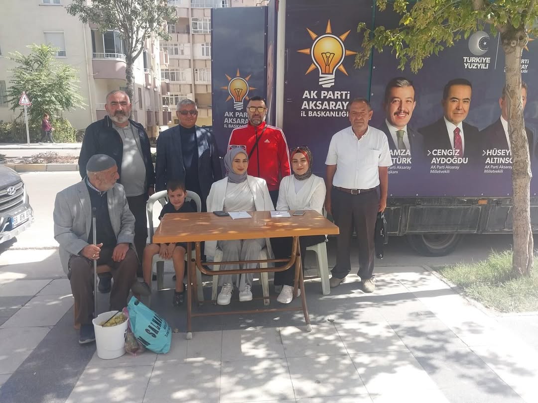 AK Parti Aksaray'da Cumartesi Semt Pazarında Yeni Üye Kaydı Çalışması Başlattı