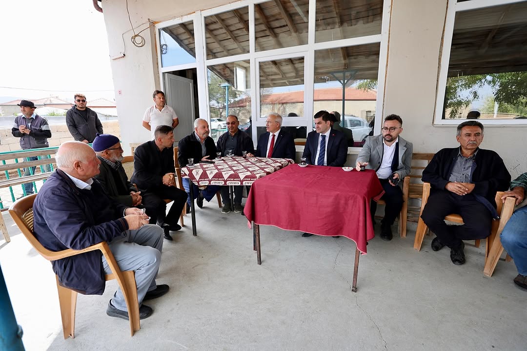 Aksaray Valisi Mehmet Ali Kumbuzoğlu, Ozancık Köyü'nde Vatandaşlarla Bir Araya Geldi
