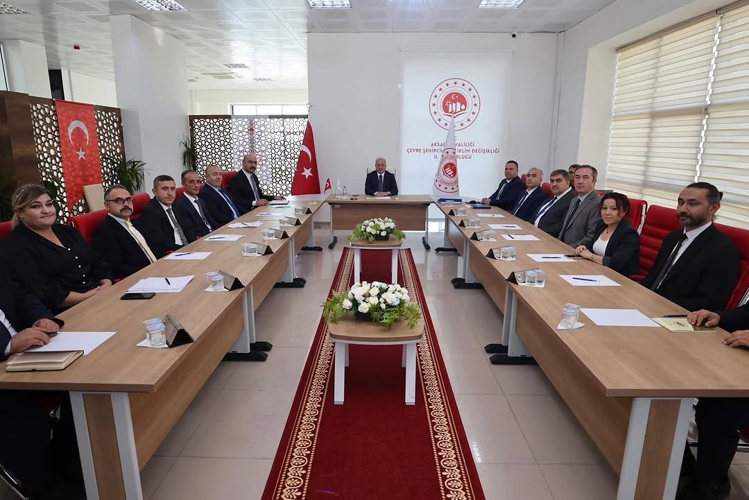 Aksaray Valisi Kumbuzoğlu, Çevre ve Şehircilik İl Müdürlüğü'nü Ziyaret Etti