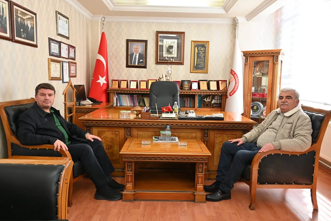 Aksaray Belediye Başkanı Evren Dinçer, Esnaf ve Sanatkârlar Odası'nı Ziyaret Etti