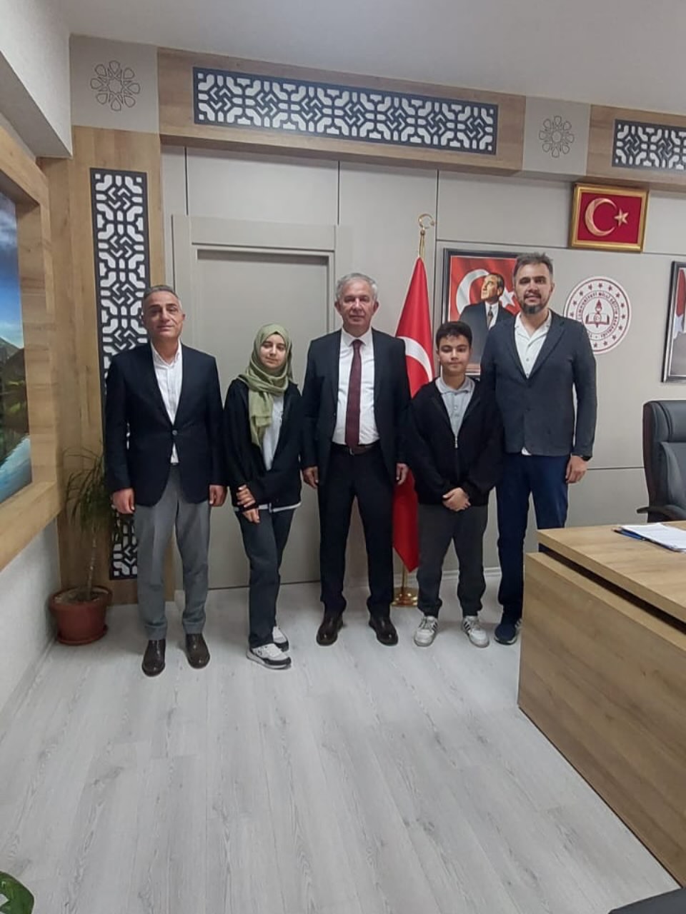 Aksaray'da Öğrencilerden İl Milli Eğitim Müdürü'ne Röportaj Ziyareti