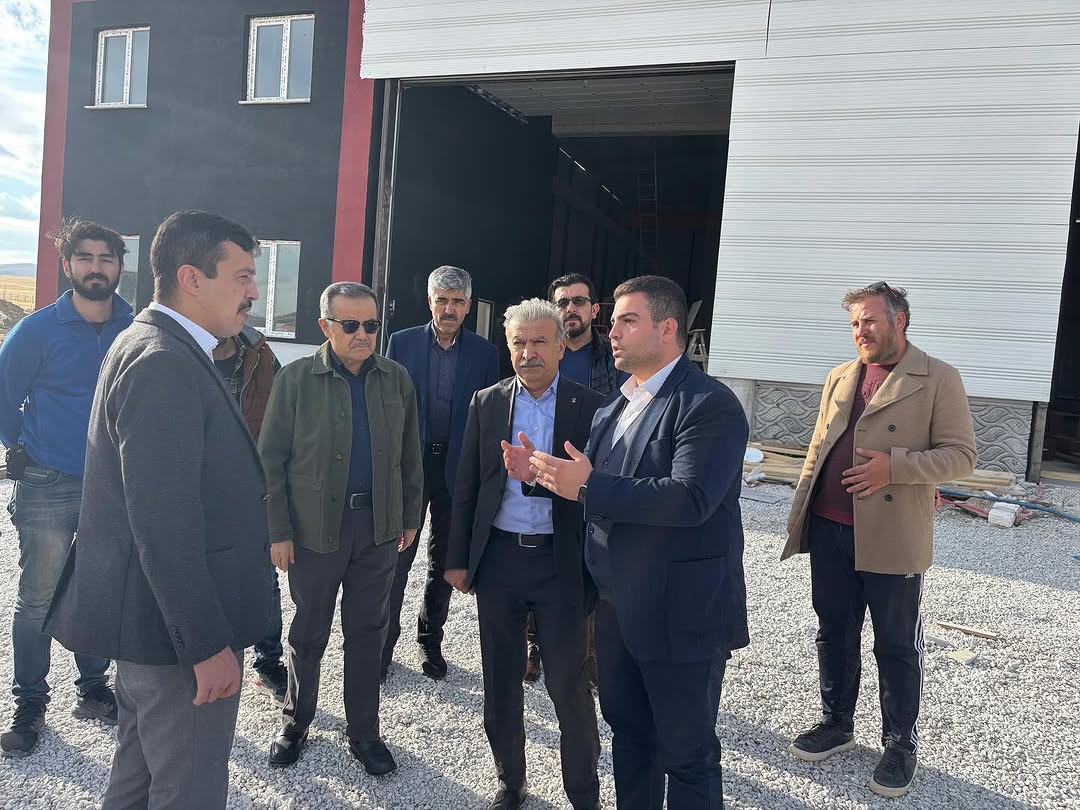 Aksaray'da Sanayi Bölgesine Ziyaret: AK Partili Heyetten Fabrika İncelemesi
