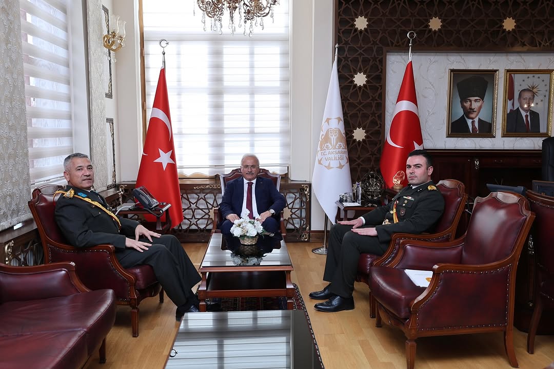 Aksaray Valisi Kumbuzoğlu, Kara Kuvvetleri Komutanlığı Temsilcisini Kabul Etti