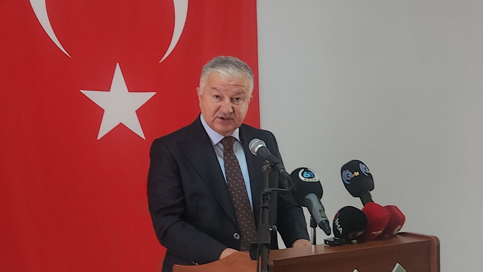 Murat Duru, Kurban Bayramı öncesinde alınan güvenlik ve trafik tedbirleri kapsamında basın mensuplarıyla bir araya geldi.