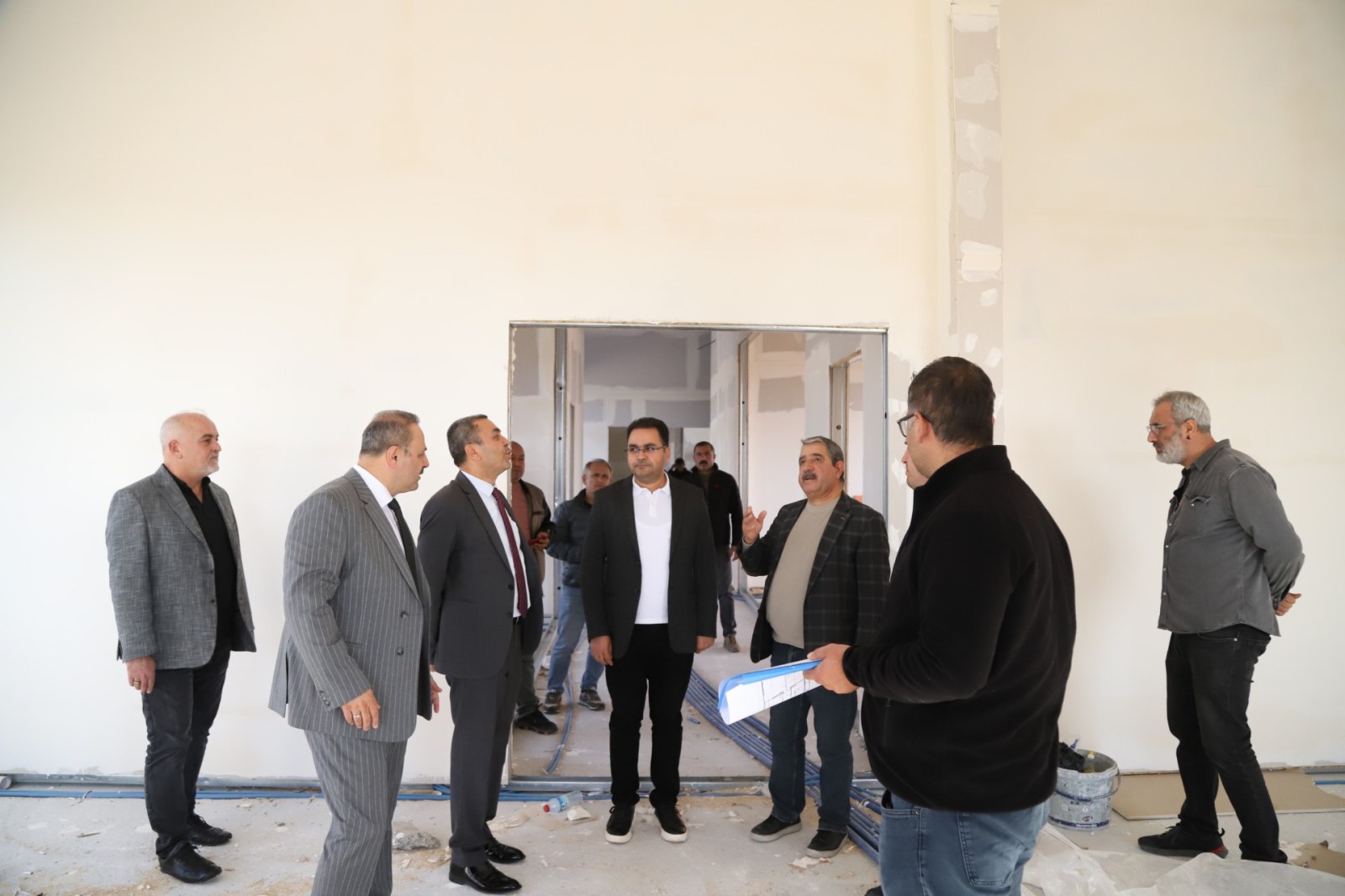 ASÜ’nün Robotik ve Yapay Zekâ Atölyesi Reha Saatçioğlu’nun katkılarıyla yükseliyor