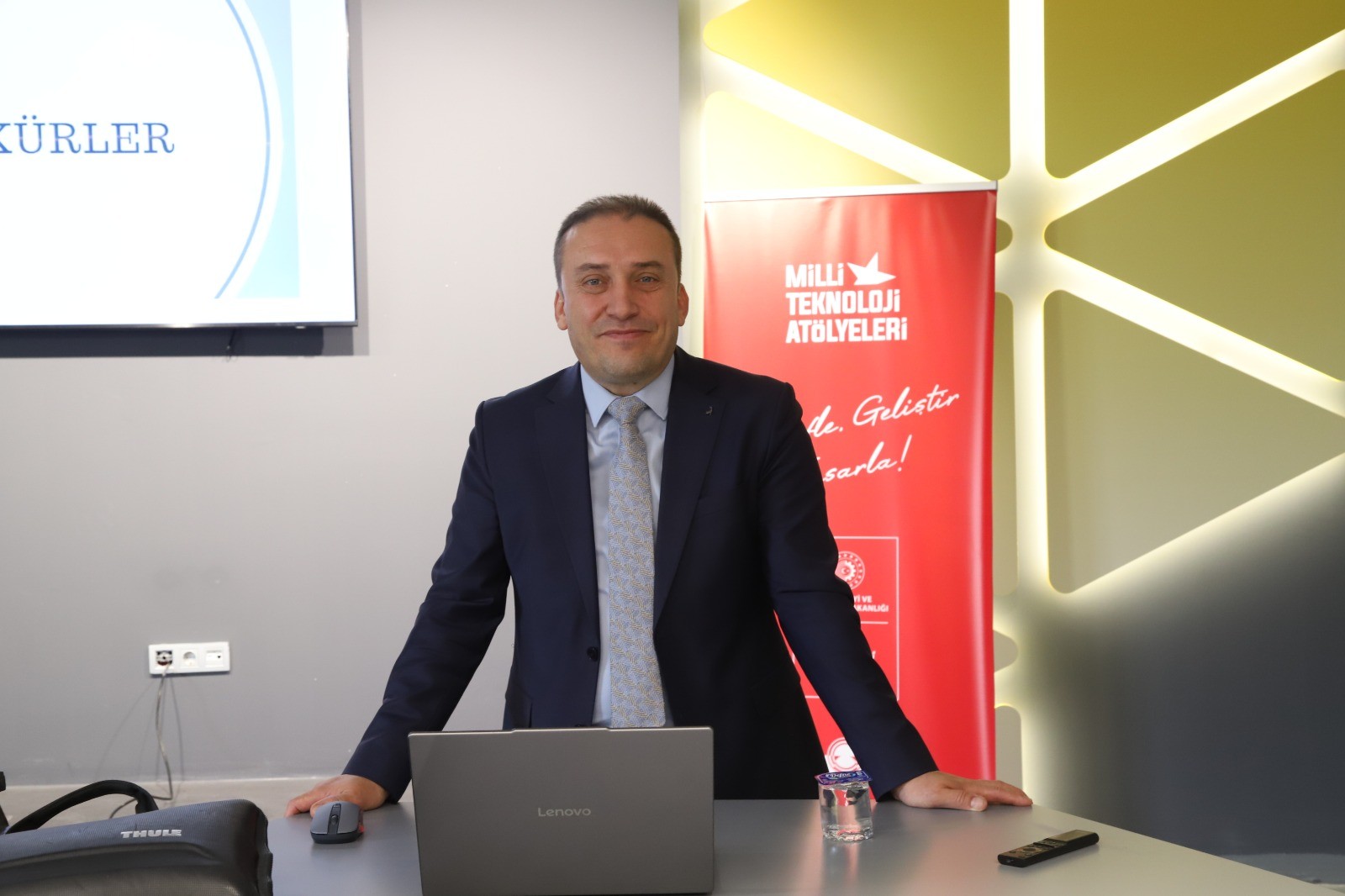 ASÜ’de biyomalzeme ve doku  mühendisliği çalışmaları anlatıldı