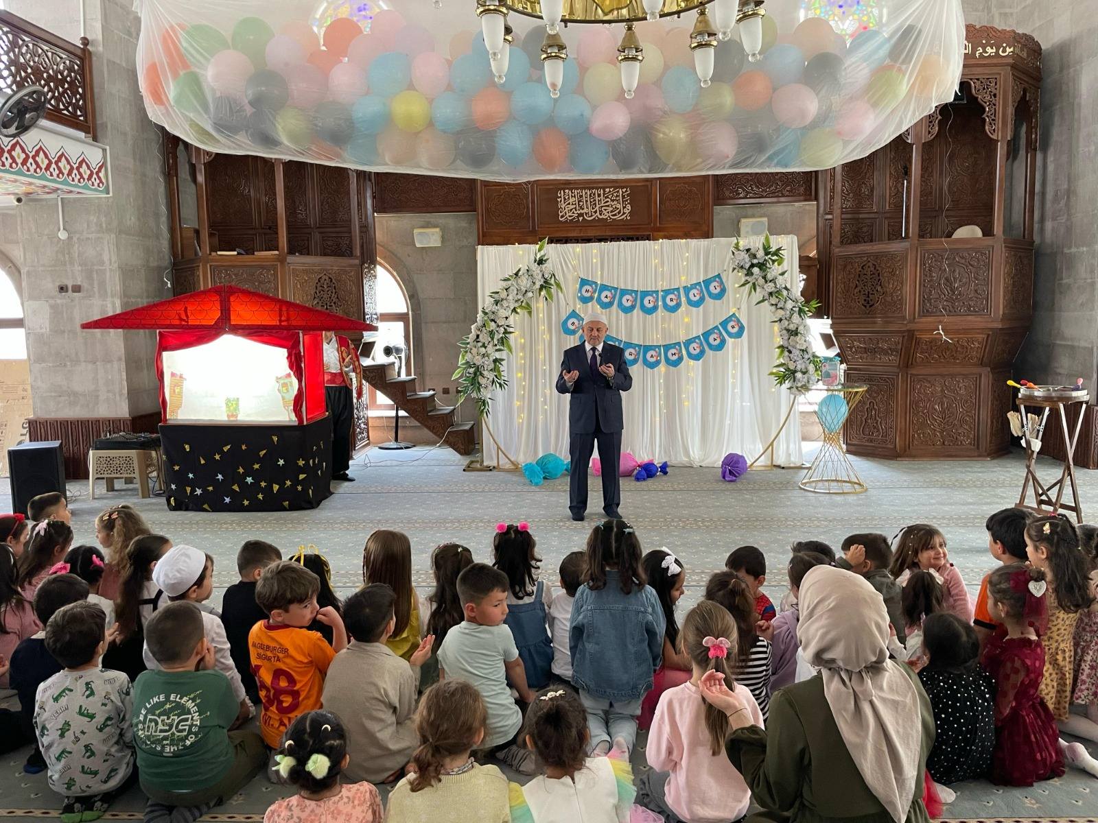 MÜFTÜLÜKTEN ÇOCUKLARA GELENEKSEL BAYRAM ŞENLİĞİ