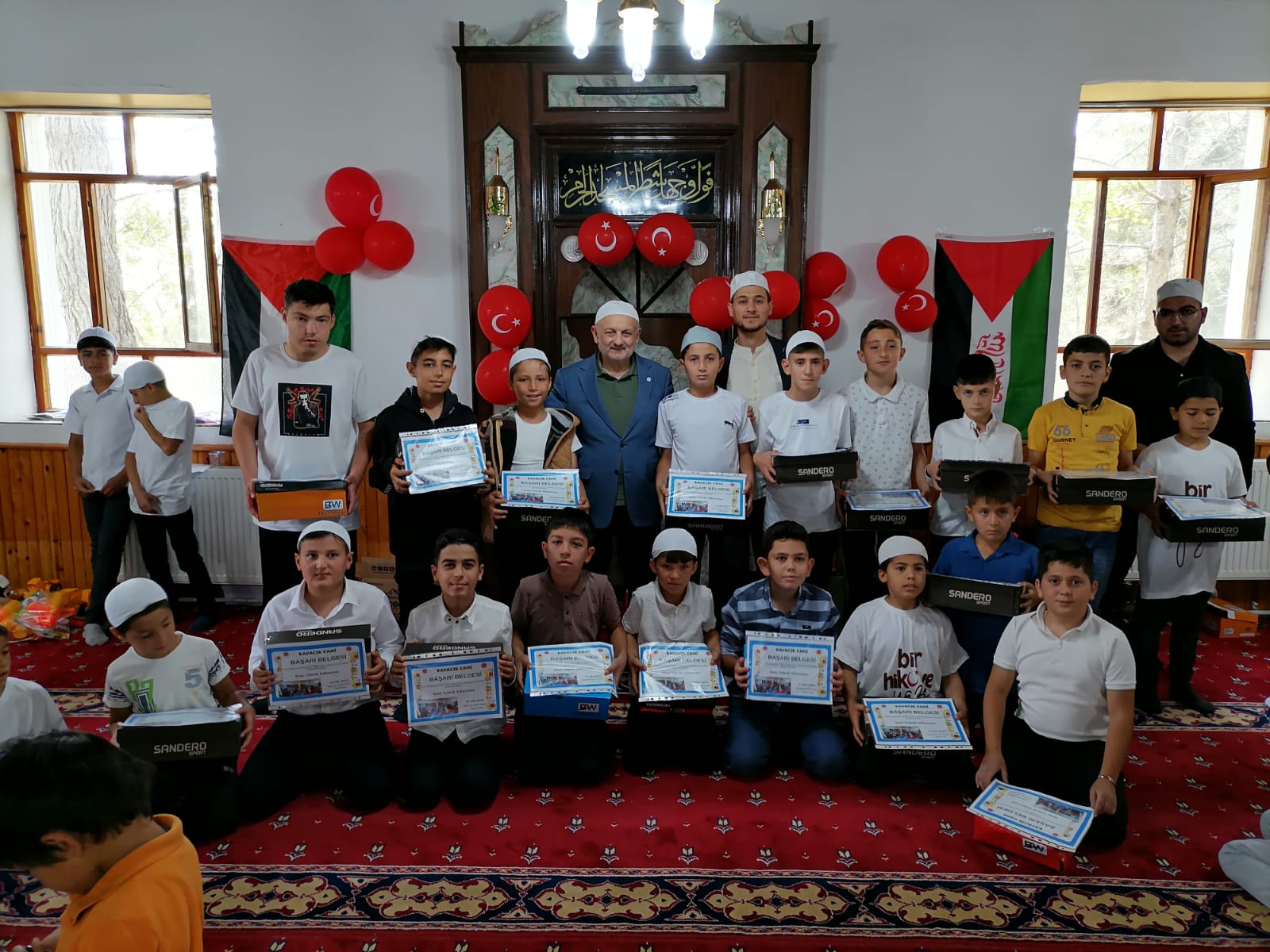 Eskil İlçesinde düzenlenen Camii-Çocuk Buluşması 