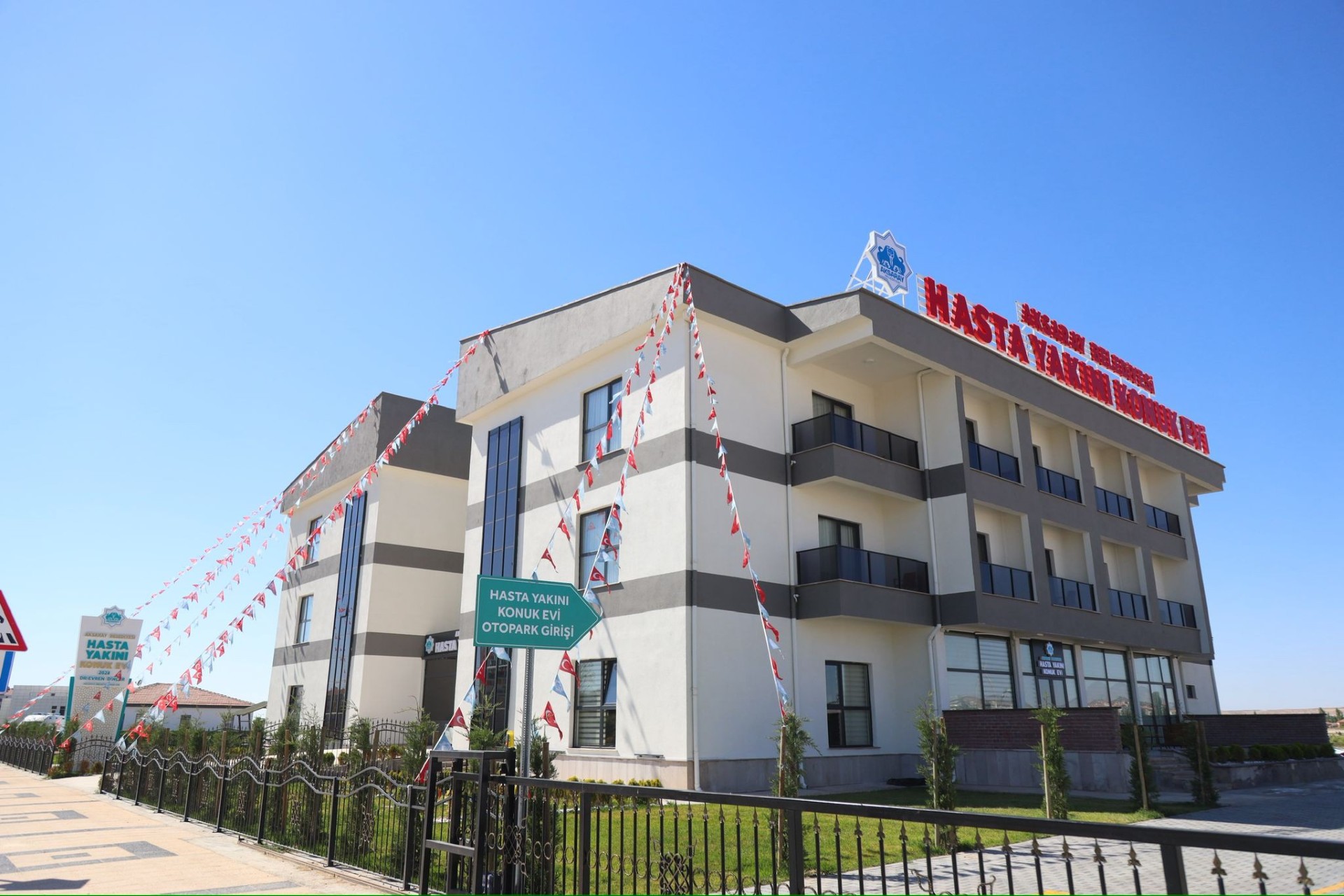 HASTA YAKINI KONUK EVİ’NDE KONAKLAMA HİZMETİ VERİLMEYE BAŞLANDI