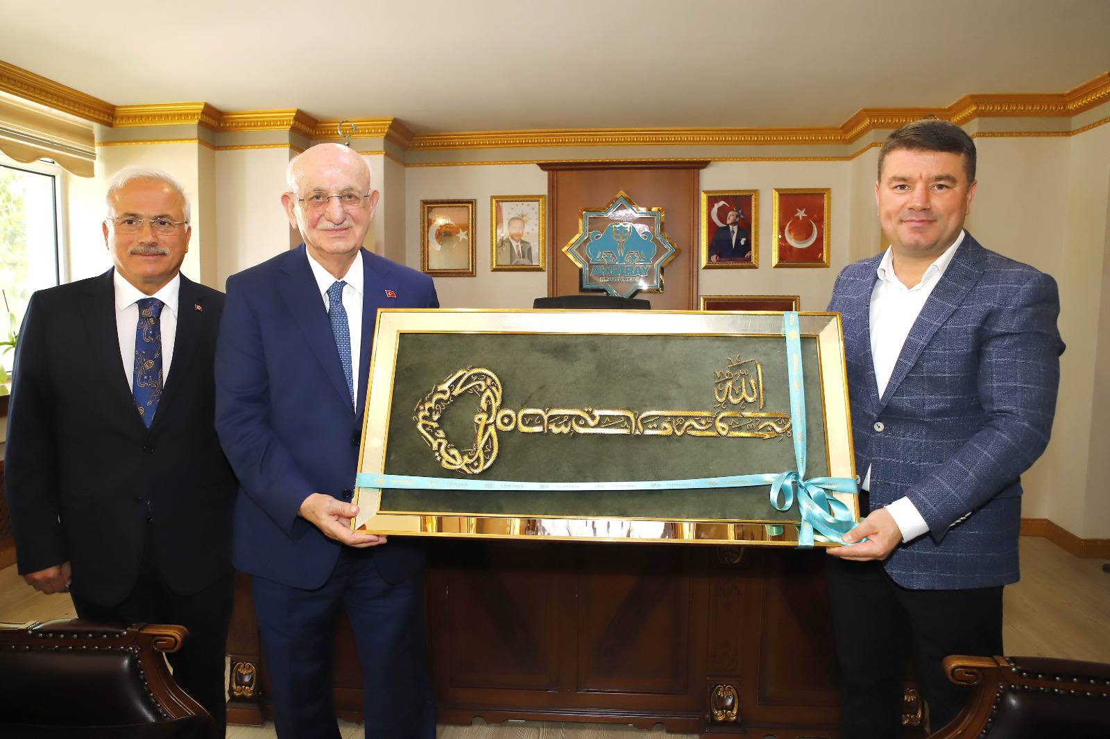 TBMM 27. DÖNEM BAŞKANI İSMAİL KAHRAMAN, AKSARAY BELEDİYESİ’Nİ ZİYARET ETTİ
