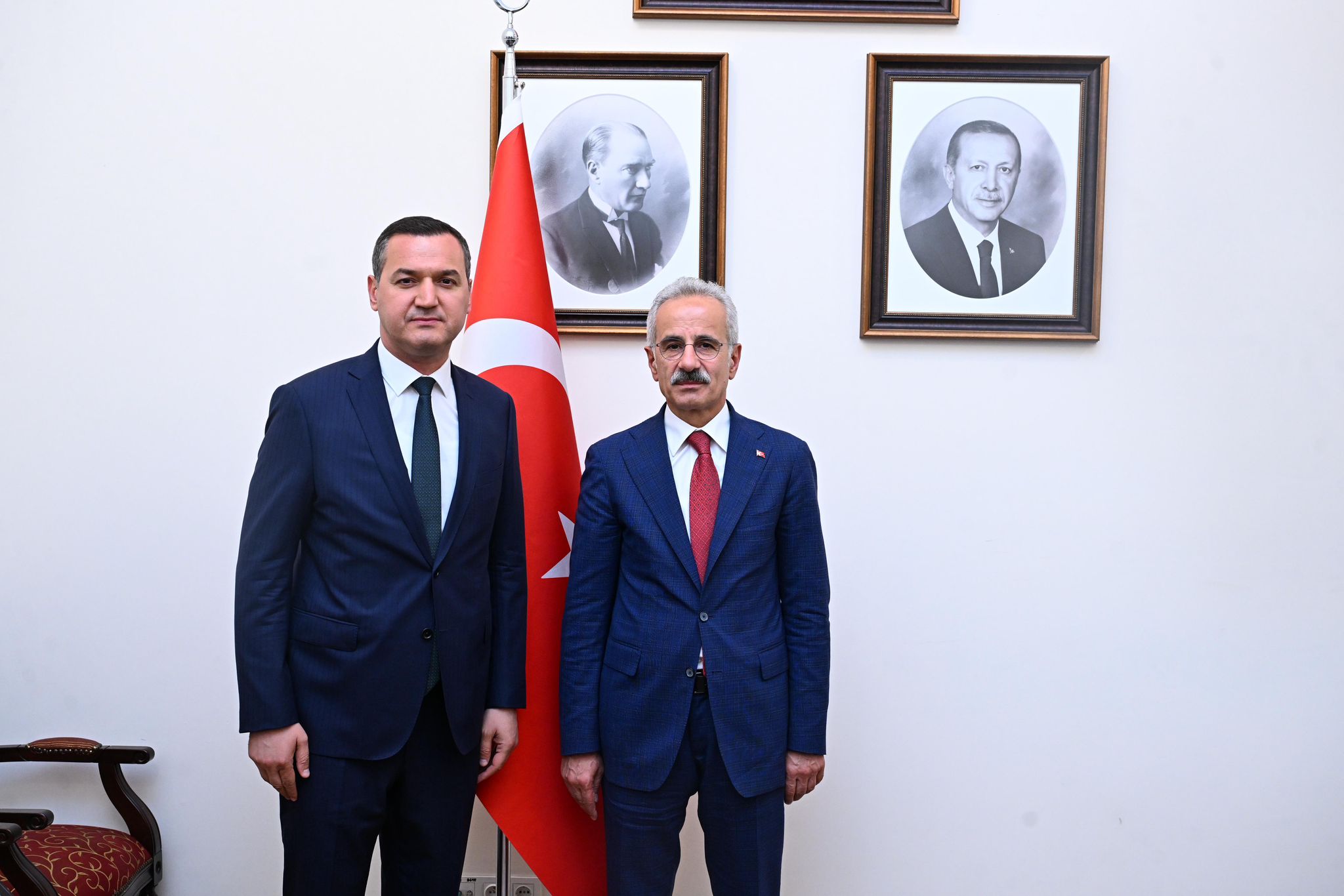 Turan YALDIR Ulaştırma ve Altyapı Bakanı Abdulkadir URALOĞLU'nu Ziyaret Etti
