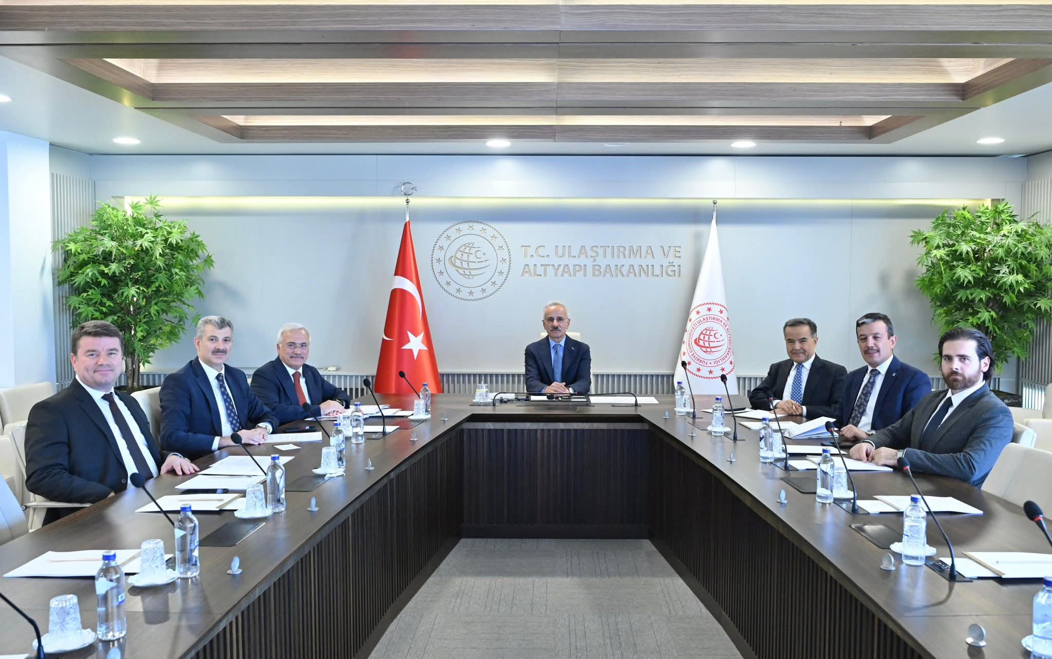 Aksaray'a Demiryolu Bağlantısı İçin Önemli Adım: Ulaştırma Bakanı ile Heyet Toplantısı