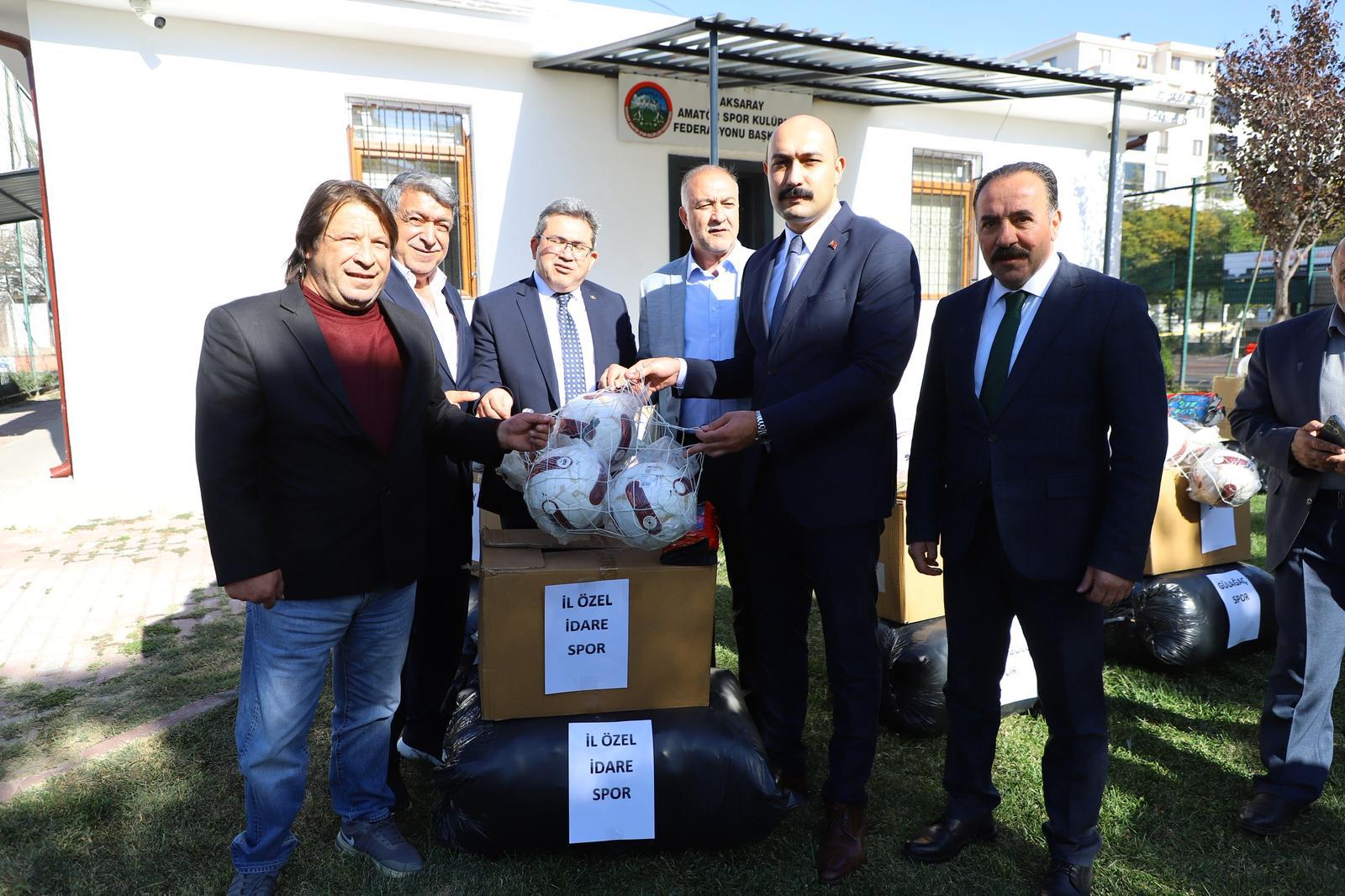 ÖZEL İDARE : SPORUN VE GENÇLİĞİN YANINDAYIZ